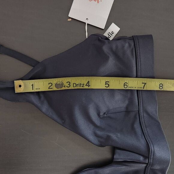 Andie Black Bikini Top Black Swim Top NWT Small Black Swimwear Andie Swim Top - Picture 11 of 11